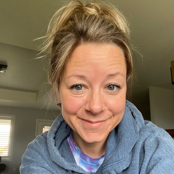 Meet your Posher, Sarah - Picture 1 of 1